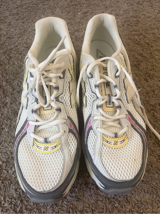New Balance Other - New balance warm skies unisex size 11.5 men pre owned as is shoes